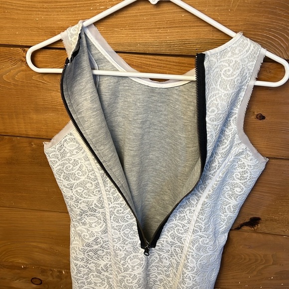 Krisa by Revolve XS Stylish‎ White Sleeveless Lace Dress Vintage Mini Wedding - Picture 8 of 8